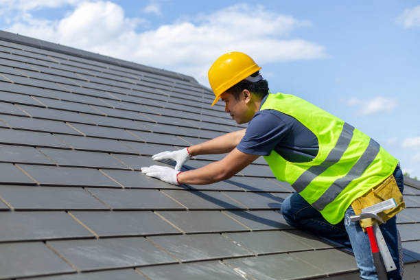 Best Flat Roof Repair Services  in Monticello, WI